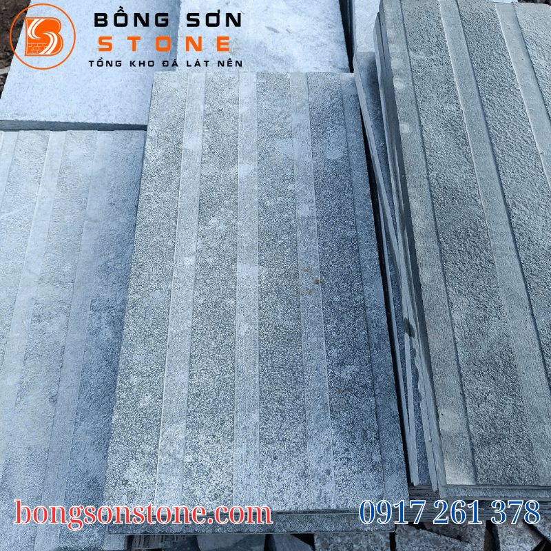 Giá đá lát sân vườn 30x60 mới nhất 2025: Bảng giá & cách lựa chọn 2 Đá lát sân vườn 30x60 là loại đá có kích thước 30cm x 60cm, thường dùng để lát nền sân vườn, lối đi, sân thượng