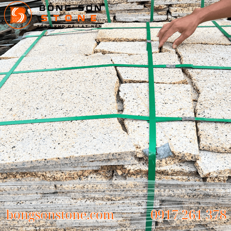 Đá rối granite vàng băm là đá tự nhiên cao cấp được khai thác từ các mỏ đá granite tự nhiên ở Việt Nam