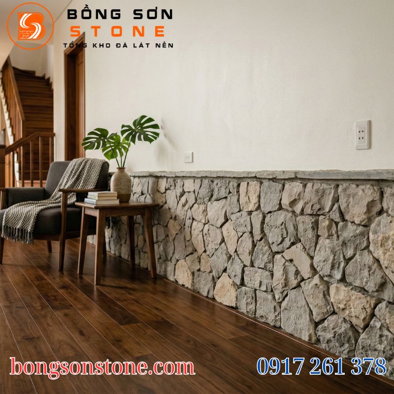 Ốp chân tường tạo ranh giới thẩm mỹ tinh tế, đồng thời ngăn chặn triệt để tình trạng ẩm mốc và trầy xước bề mặt tường.