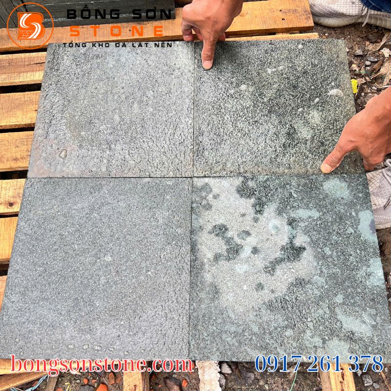 Đá Thanh Hóa băm mặt chống trơn trượt lát sân ngoài trời