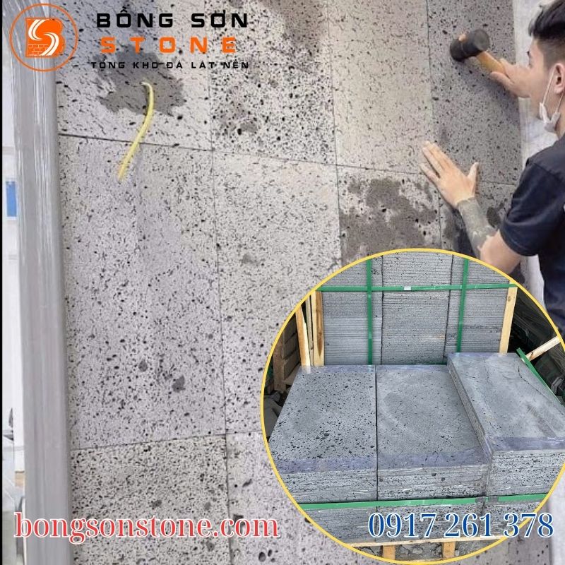 Bề mặt đá ong xám với cấu trúc lỗ tự nhiên giúp tường luôn khô thoáng, hạn chế rêu mốc