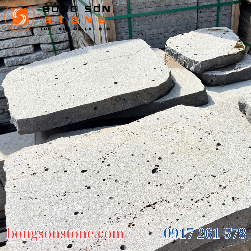 Mẫu đá ong xám ốp tường mặt tiền đẹp tự nhiên